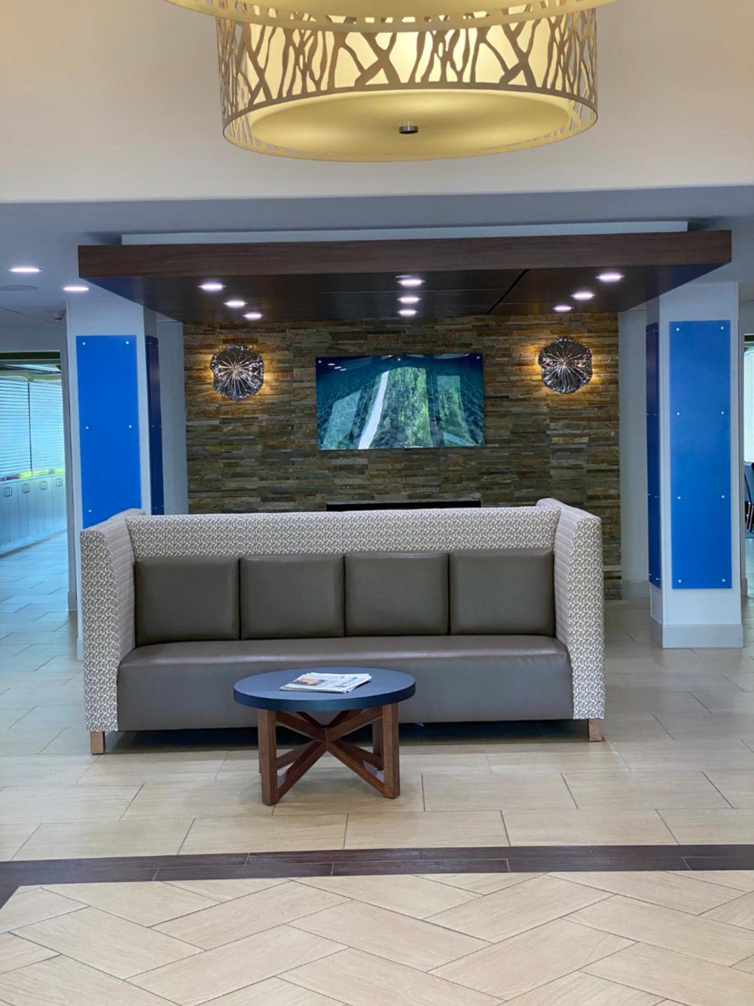 Holiday Inn Express Hotel & Suites Jacksonville-Blount Island By Ihg Exterior photo